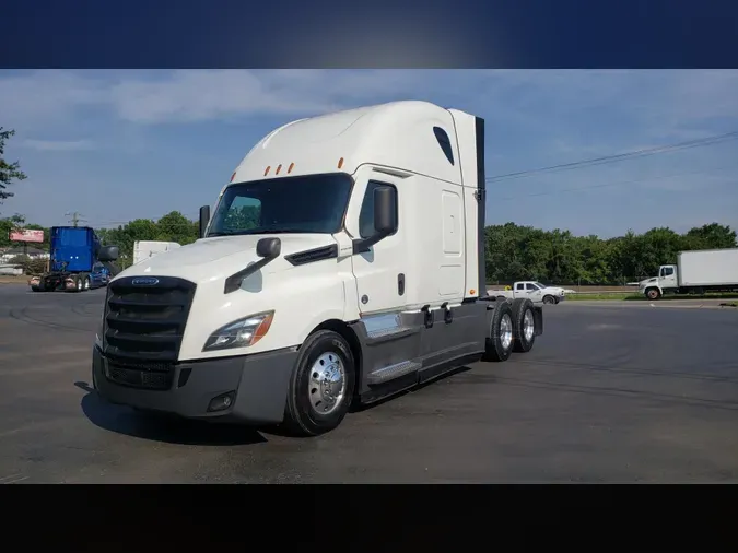 2020 Freightliner Cascadia