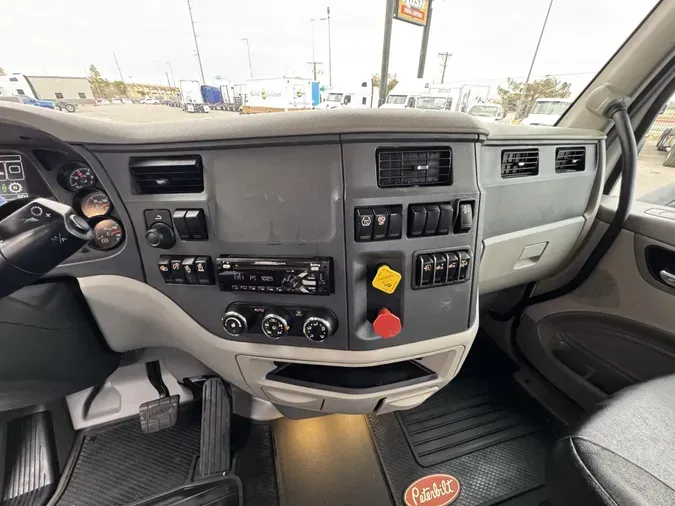 2020 Peterbilt 579