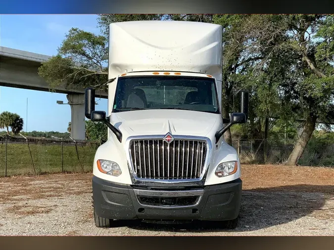 2021 INT LT625 6x44b7f12f6a83679820d5c527078c8a3de