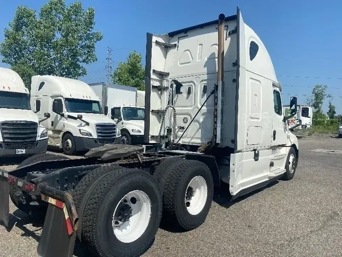 2020 Freightliner T12664ST