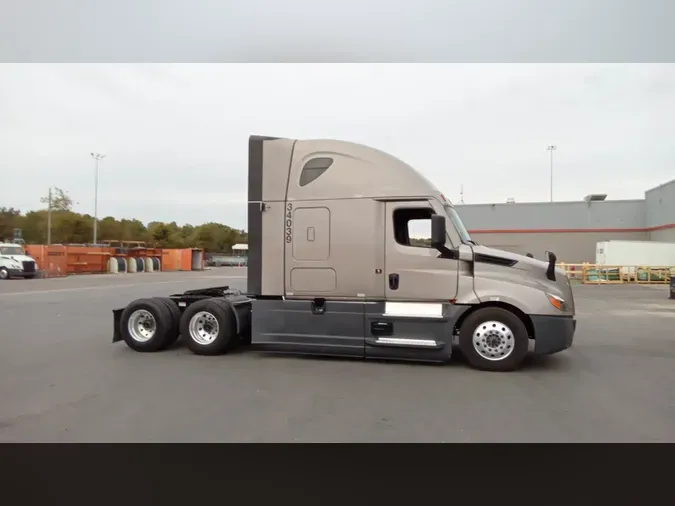 2025 Freightliner Cascadia 1264b802f58a73ade3a49021a825bb5b797