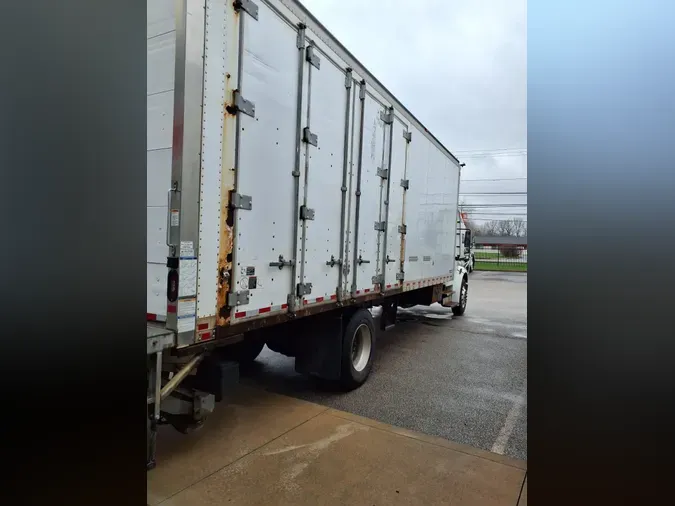 2018 FREIGHTLINER/MERCEDES M2 106