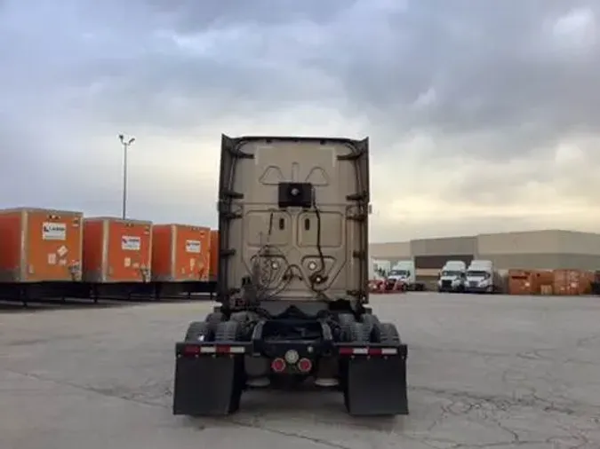 2020 Freightliner Cascadia