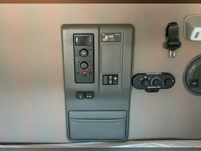 2025 VOLVO VNL64T7404b8265bf29cafda4e8613e5500eed5dd