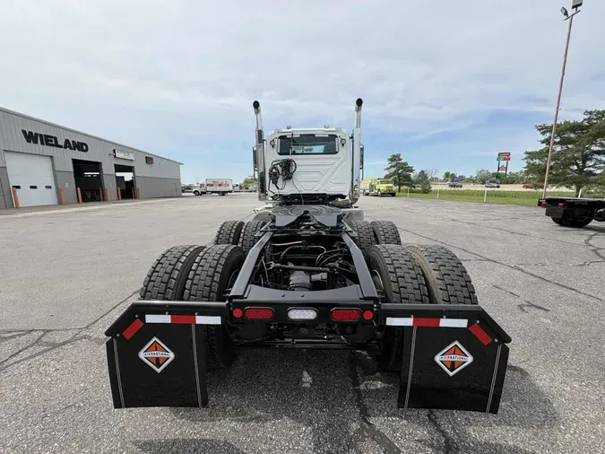 2027 International HX620