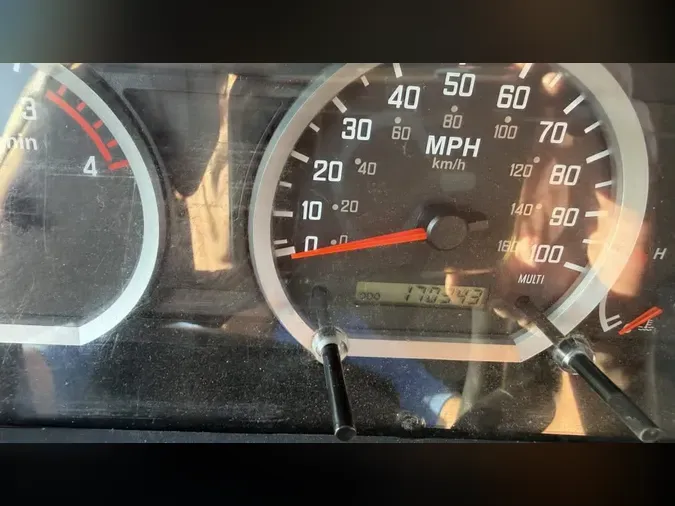 2017 ISUZU NPR4b885bfc4ec669cdf47dc3c323b929b9