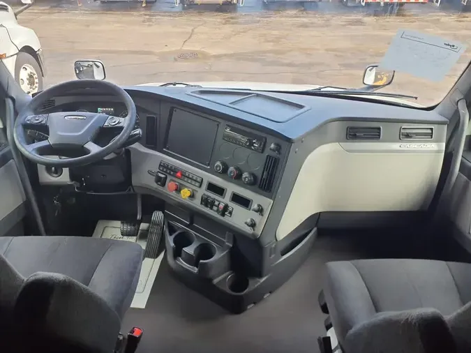 2019 FREIGHTLINER NEW CASCADIA PX12664