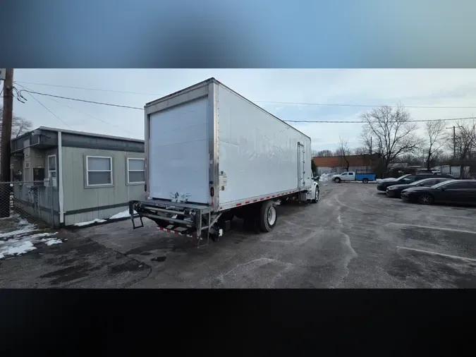 2019 FREIGHTLINER/MERCEDES M2 106