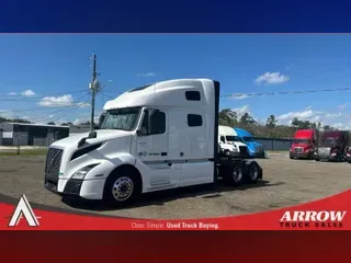 2021 VOLVO VNL64T760