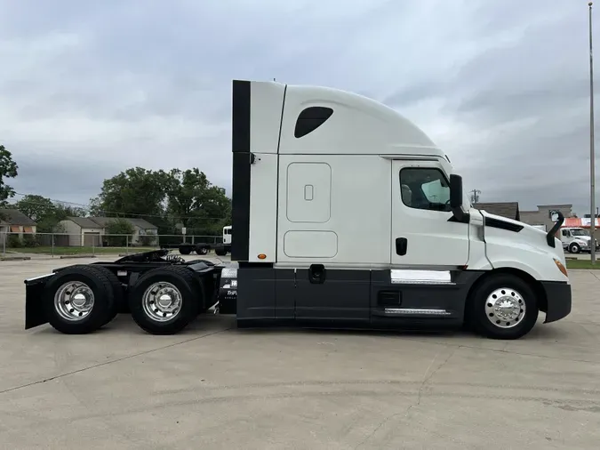 2020 Freightliner Cascadia