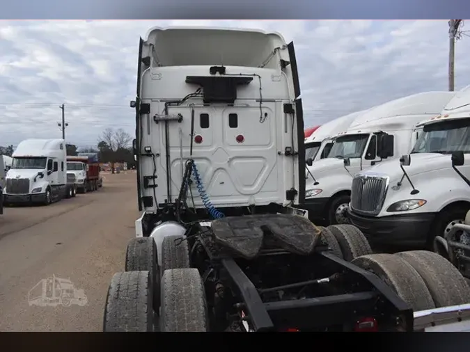 2013 FREIGHTLINER CASCADIA 125