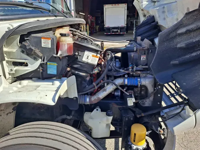 2019 FREIGHTLINER/MERCEDES M2 106