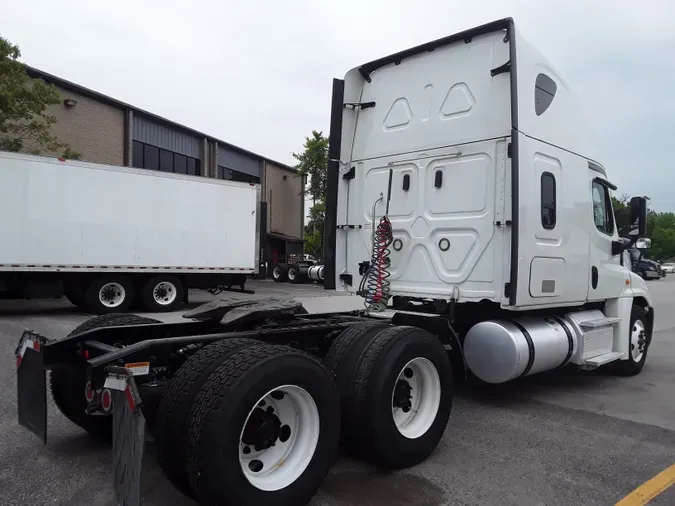 2019 FREIGHTLINER/MERCEDES CASCADIA 125