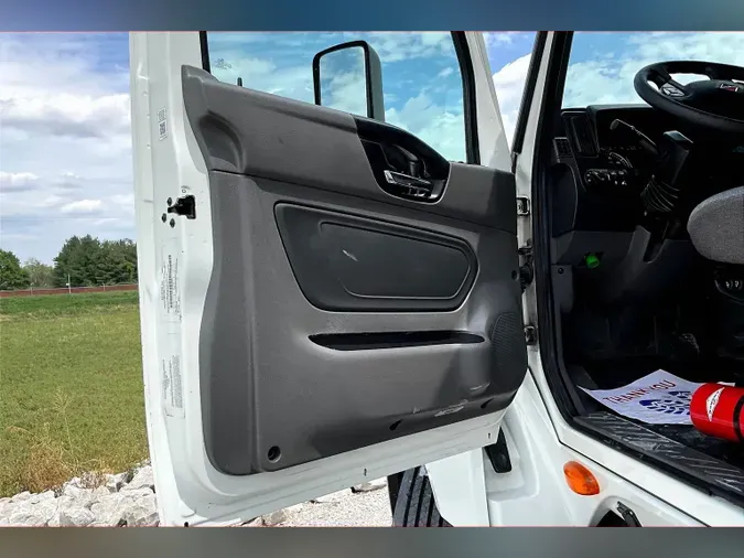 2021 INT LT625 6x4