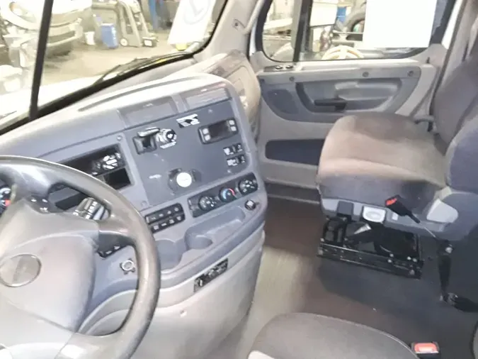 2019 FREIGHTLINER/MERCEDES CASCADIA 125