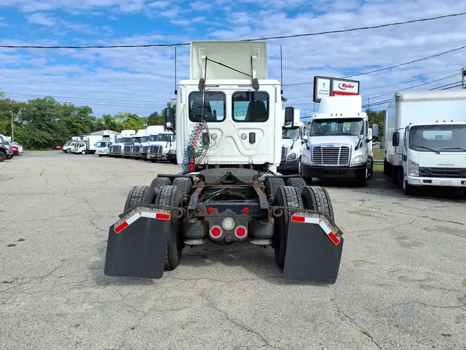 2017 FREIGHTLINER/MERCEDES CASCADIA 125