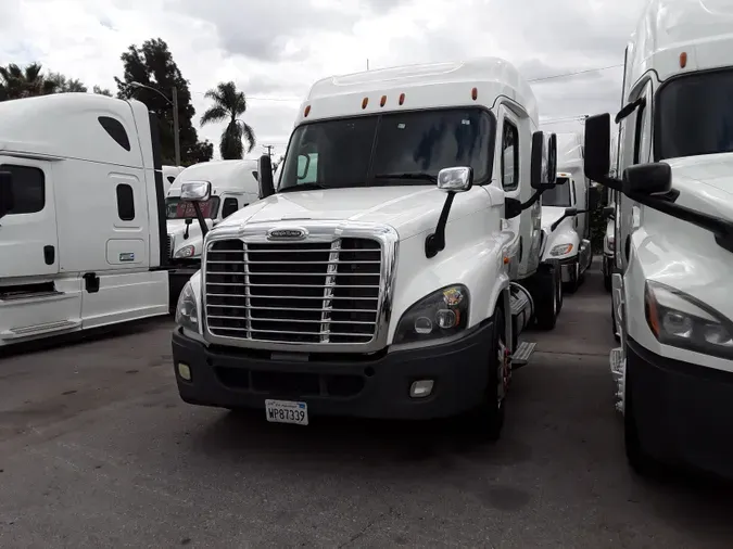 2017 FREIGHTLINER/MERCEDES CASCADIA 125