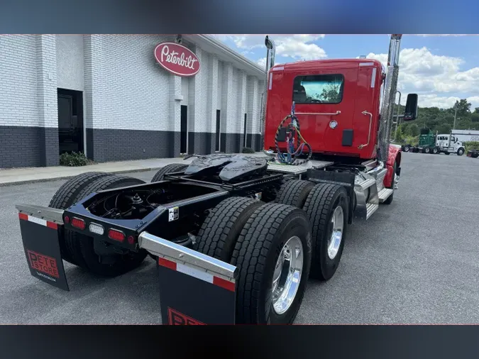 2025 Peterbilt 567