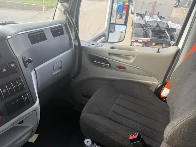 2021 Peterbilt 579