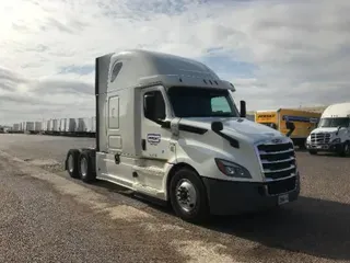 2018 FREIGHTLINER T12664ST