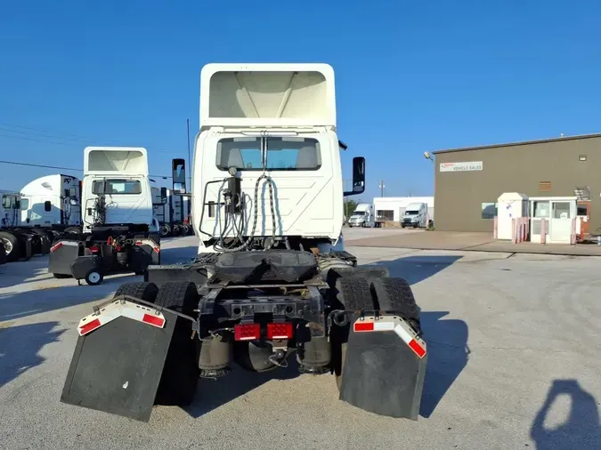 2020 NAVISTAR INTERNATIONAL RH613 DAYCAB S/A