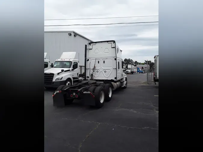 2018 FREIGHTLINER/MERCEDES CASCADIA 125