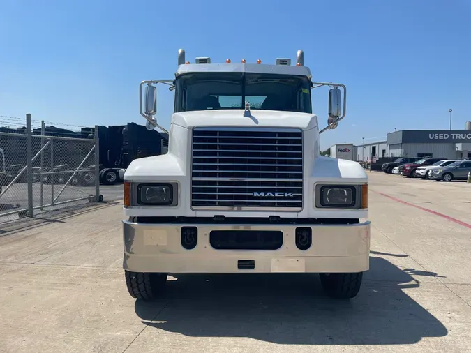 2020 MACK PI64T