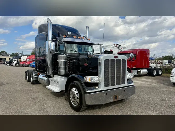 2022 Peterbilt 389