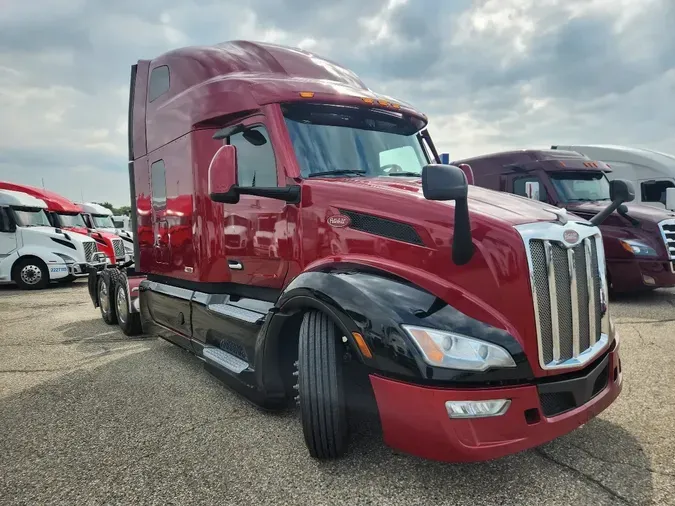 2023 PETERBILT 579