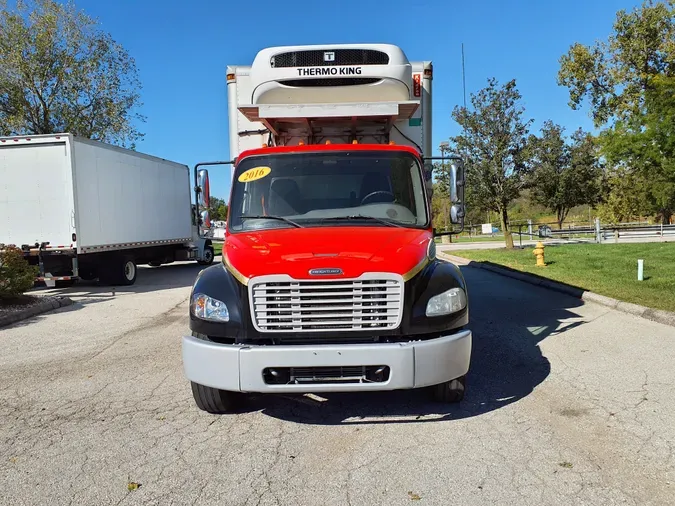 2016 FREIGHTLINER/MERCEDES M2 106