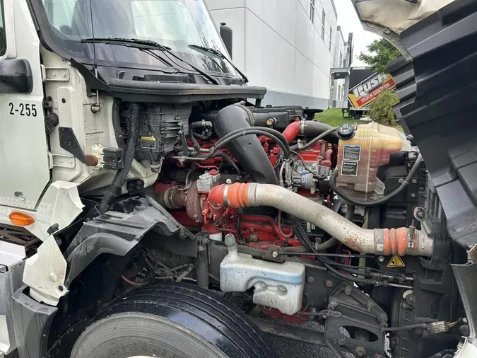 2020 International LT625