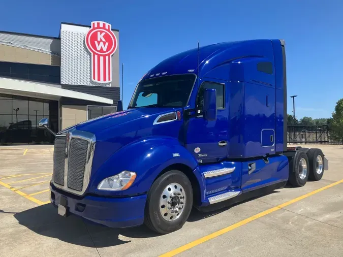 2022 Kenworth T680