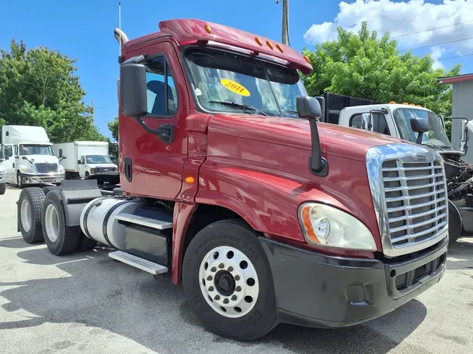 2017 FREIGHTLINER/MERCEDES CASCADIA 125