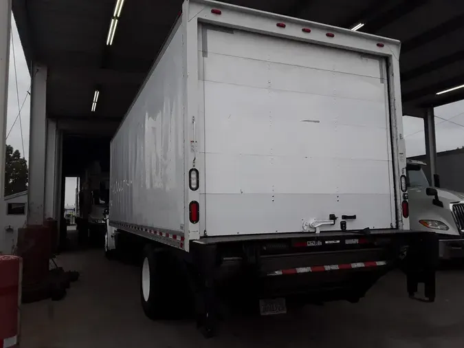 2017 FREIGHTLINER M2 106