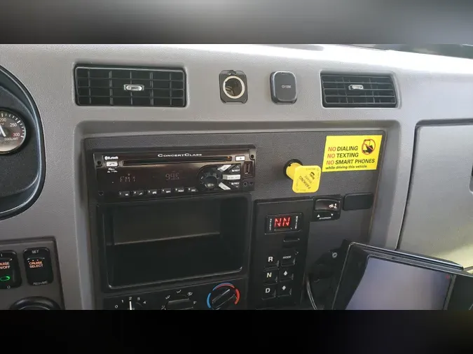 2020 Peterbilt 337