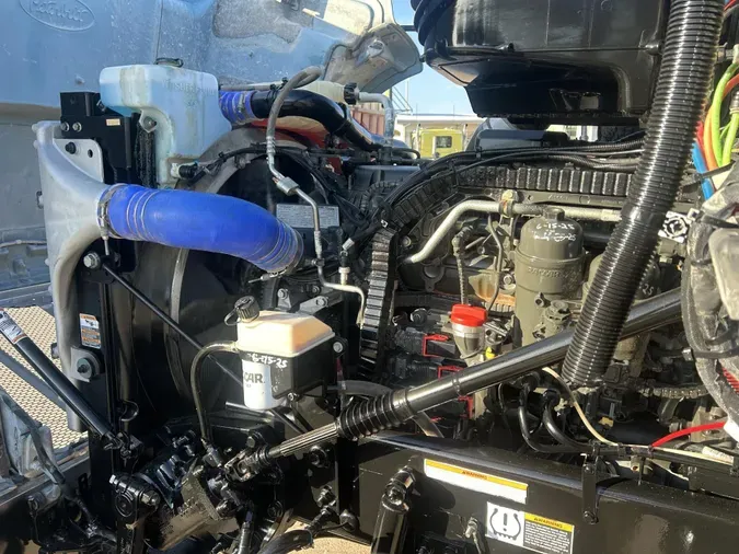 2022 Peterbilt 567