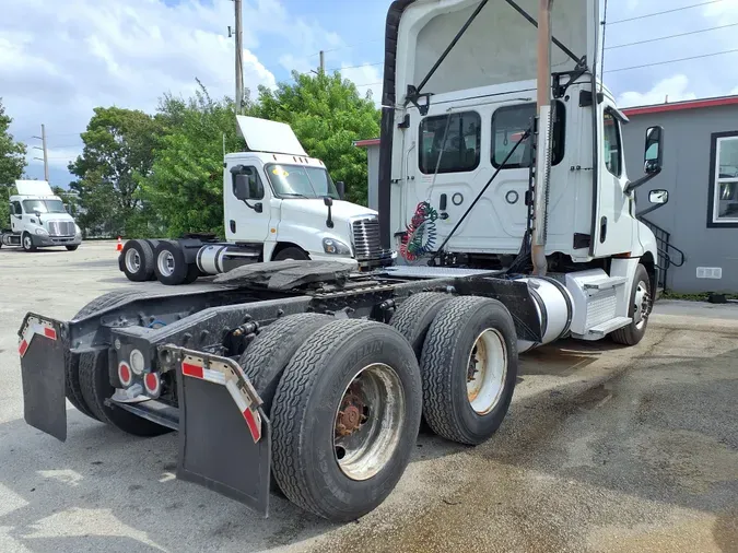 2020 FREIGHTLINER/MERCEDES NEW CASCADIA PX12664