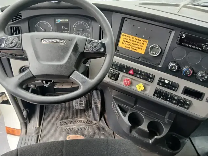 2019 FREIGHTLINER/MERCEDES NEW CASCADIA PX12664