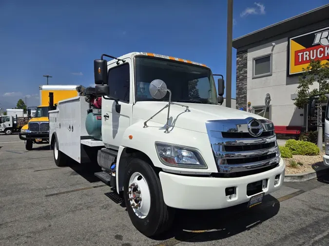 2011 Hino 268A