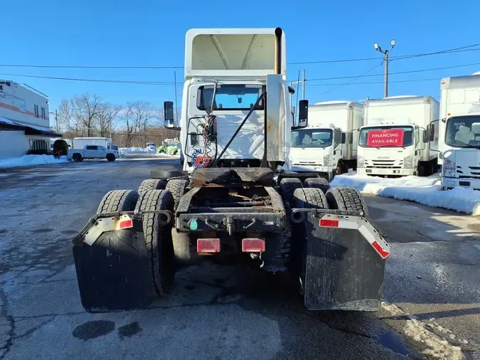 2019 NAVISTAR INTERNATIONAL LT625 DAYCAB T/A