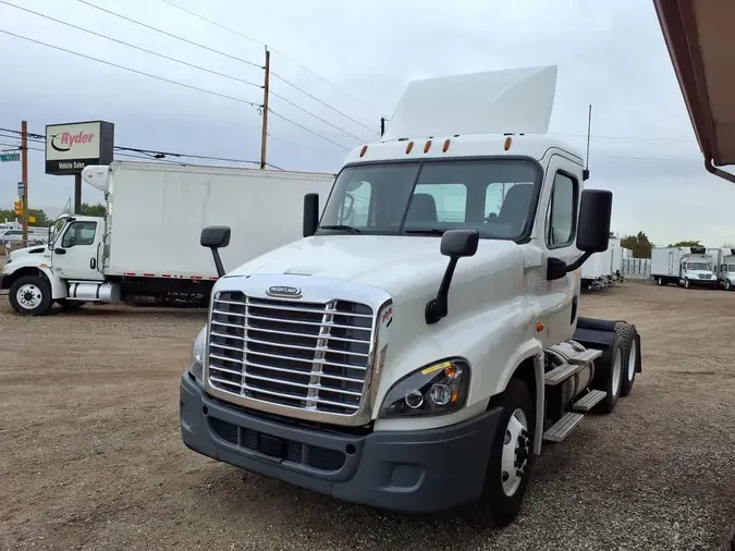 2017 FREIGHTLINER/MERCEDES CASCADIA 1254bd3395ea7e9b7ef3a49d1ab1afc28fe