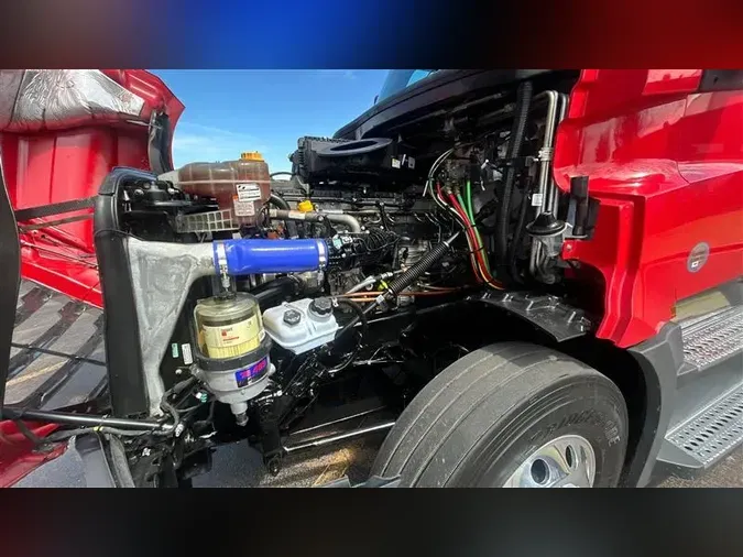 2023 FREIGHTLINER CA126