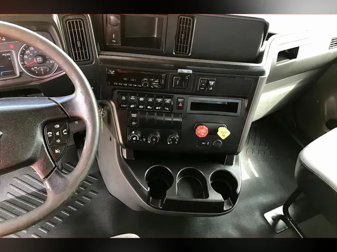 2019 INT LT625 6x4