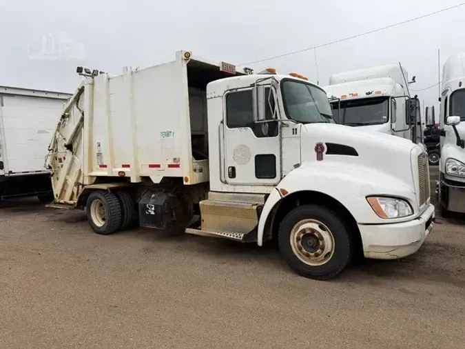 2014 KENWORTH T2704bd658391048f6be7ca80ab9d0cdbe6a
