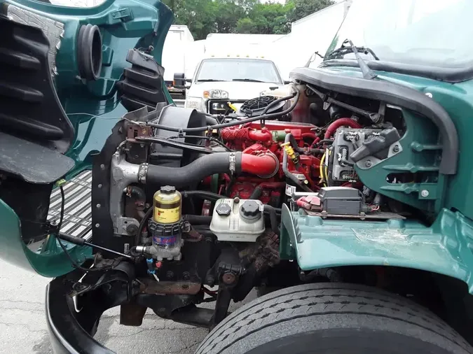 2016 FREIGHTLINER M2 106