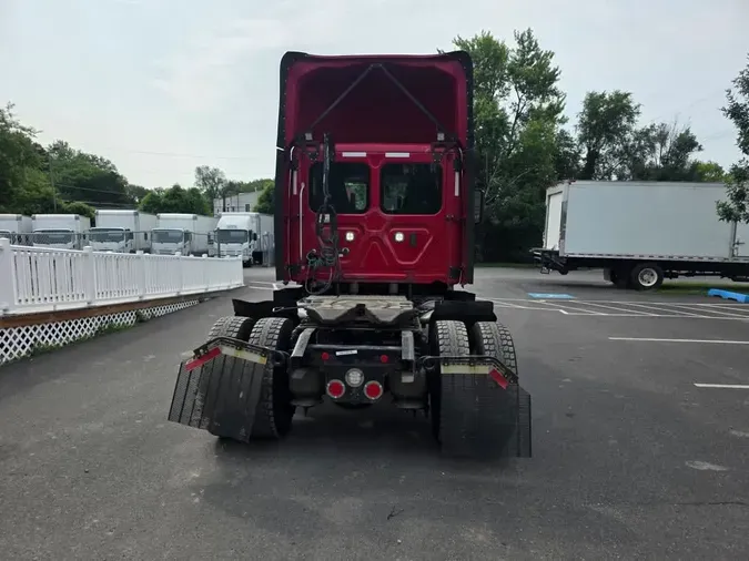 2019 FREIGHTLINER/MERCEDES CASCADIA 125