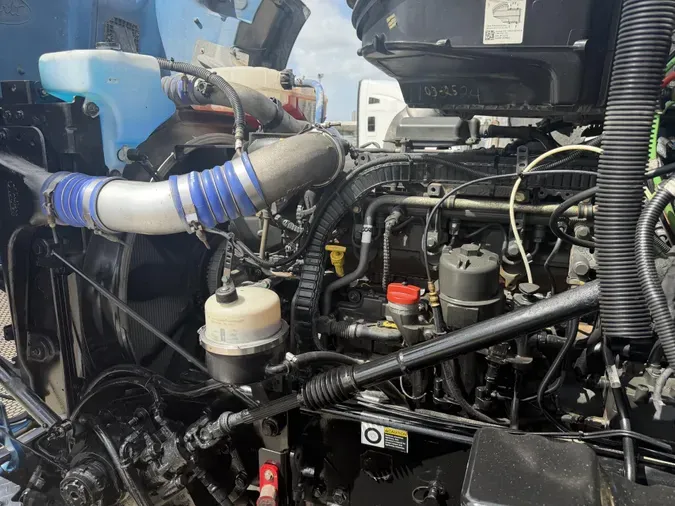 2020 Peterbilt 5674bda4da48fae9f063a90072472f70211