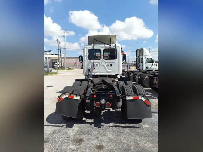2019 FREIGHTLINER CASCADIA 125