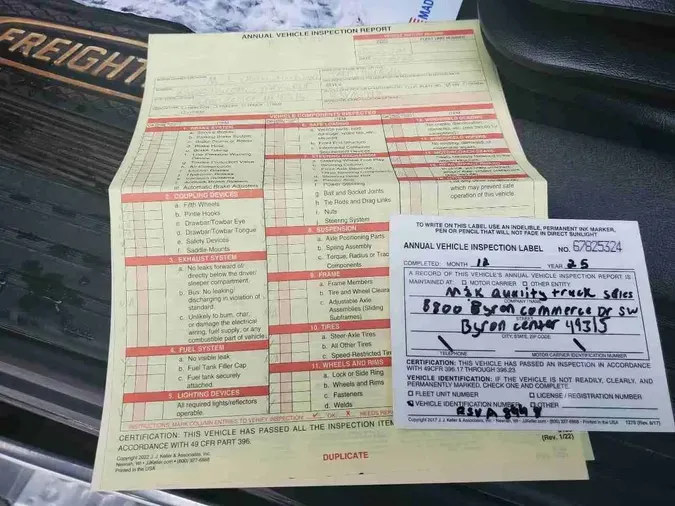 2024 FREIGHTLINER Cascadia 126