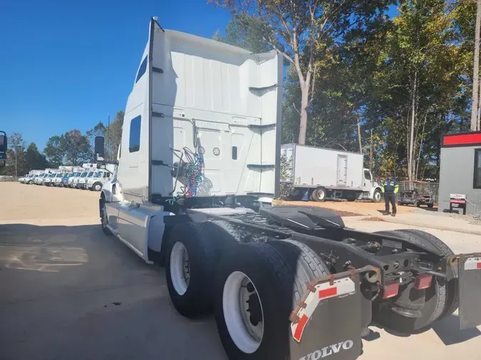 2019 NAVISTAR INTERNATIONAL LT625 SLPR CAB